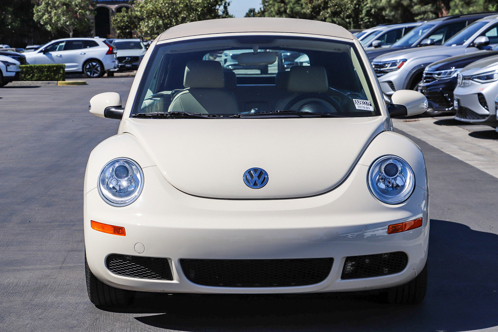 Used 2008 Volkswagen Beetle S FWD image 2
