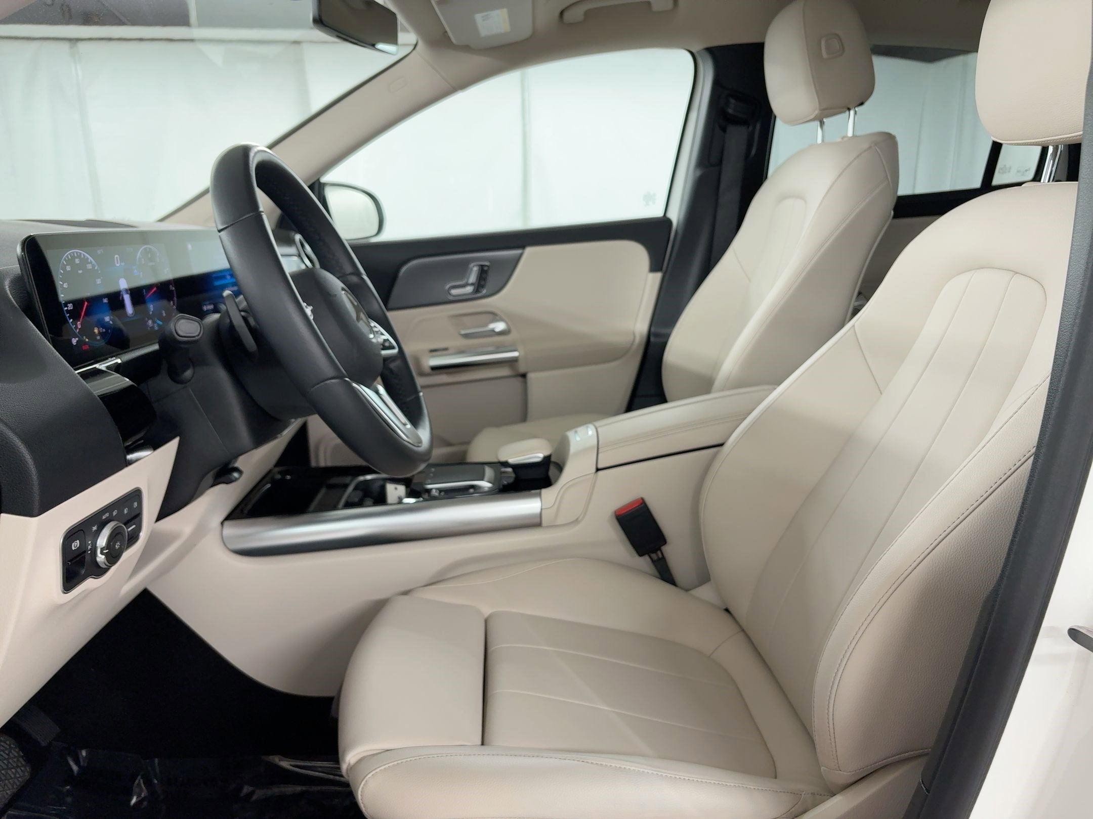 Certified 2022 Mercedes-Benz GLA 250 4MATIC image 22