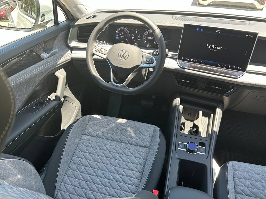 New 2026 Volkswagen Tiguan S FWD image 9
