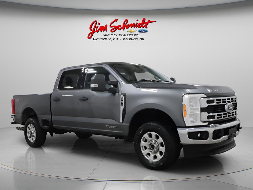 Used 2023 Ford F250 XLT image 2