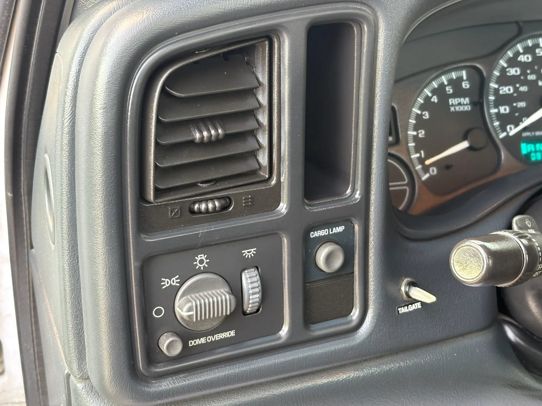 Used 2001 GMC Sierra 2500 SL RWD image 16