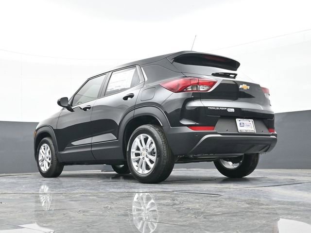 New 2026 Chevrolet TrailBlazer LS w/ LS Convenience Package FWD image 42