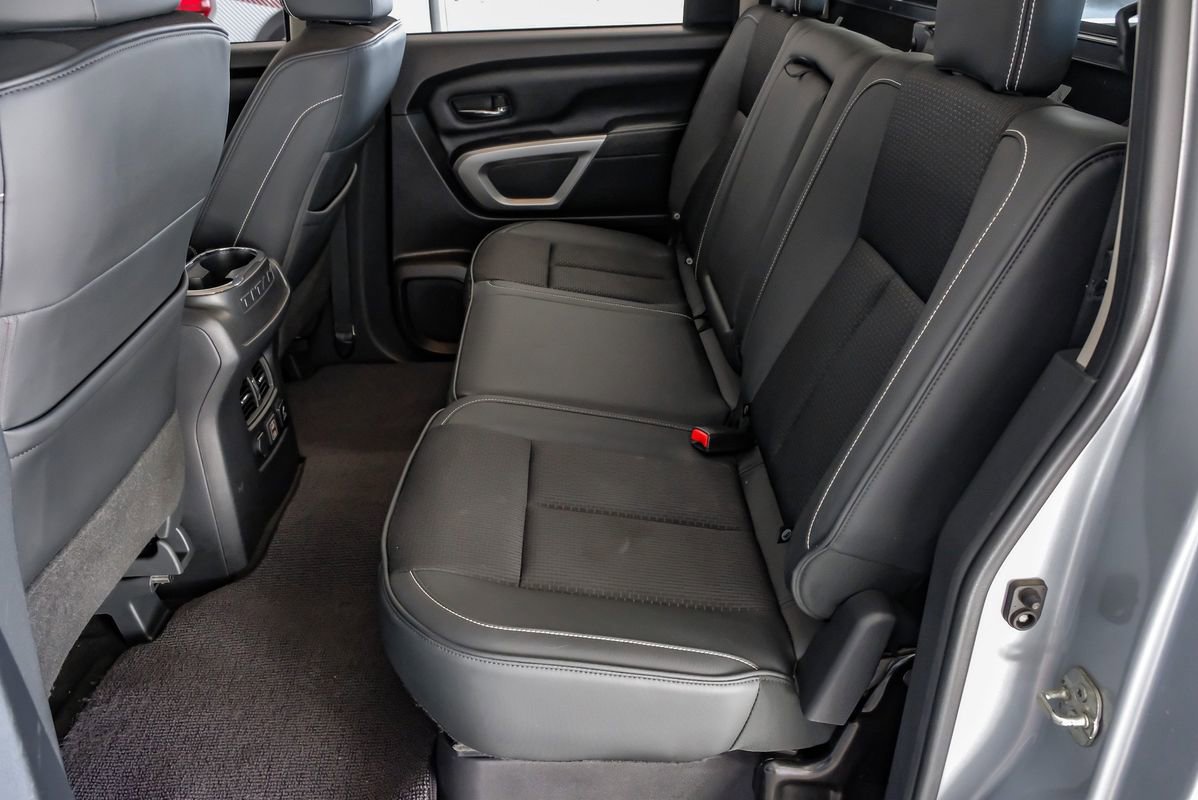 Used 2019 Nissan Titan PRO-4X image 36