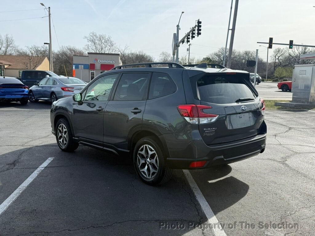 Used 2022 Subaru Forester Premium image 10