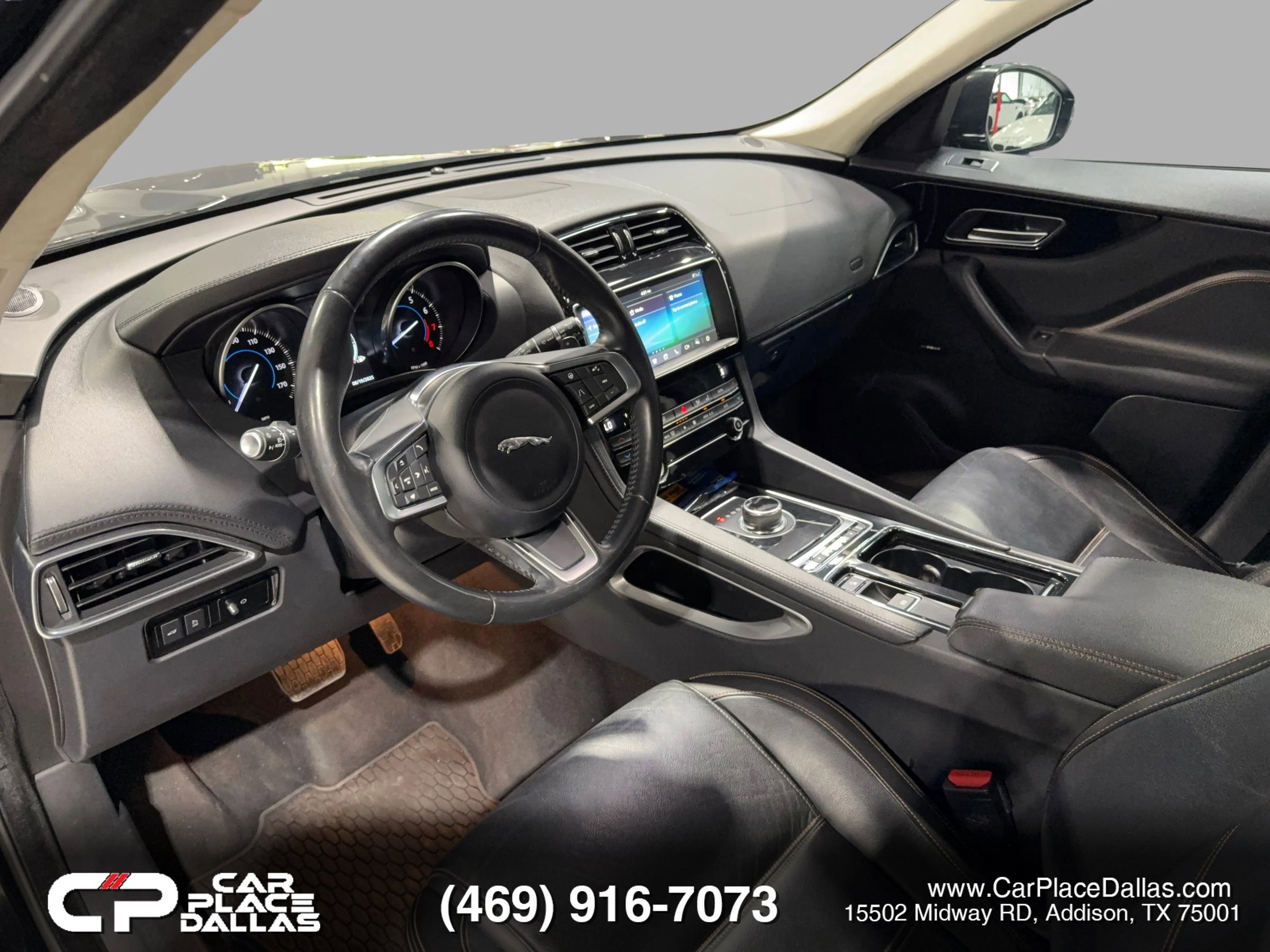 Used 2020 Jaguar F-PACE Prestige image 18