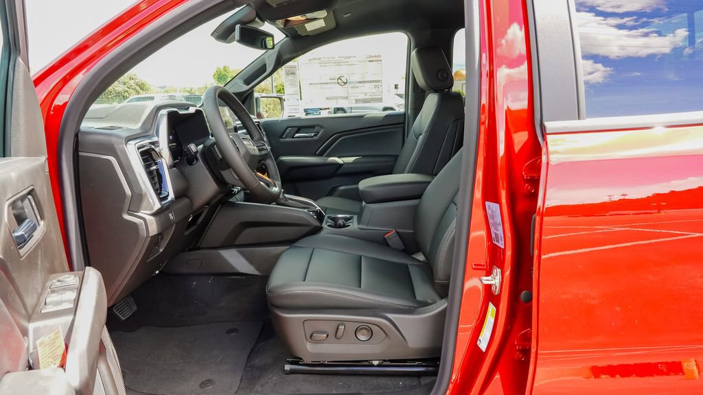 New 2026 GMC Canyon Elevation w/ Convenience Package RWD image 13