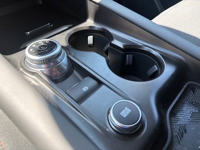 Used 2025 Ford Explorer Active RWD image 35