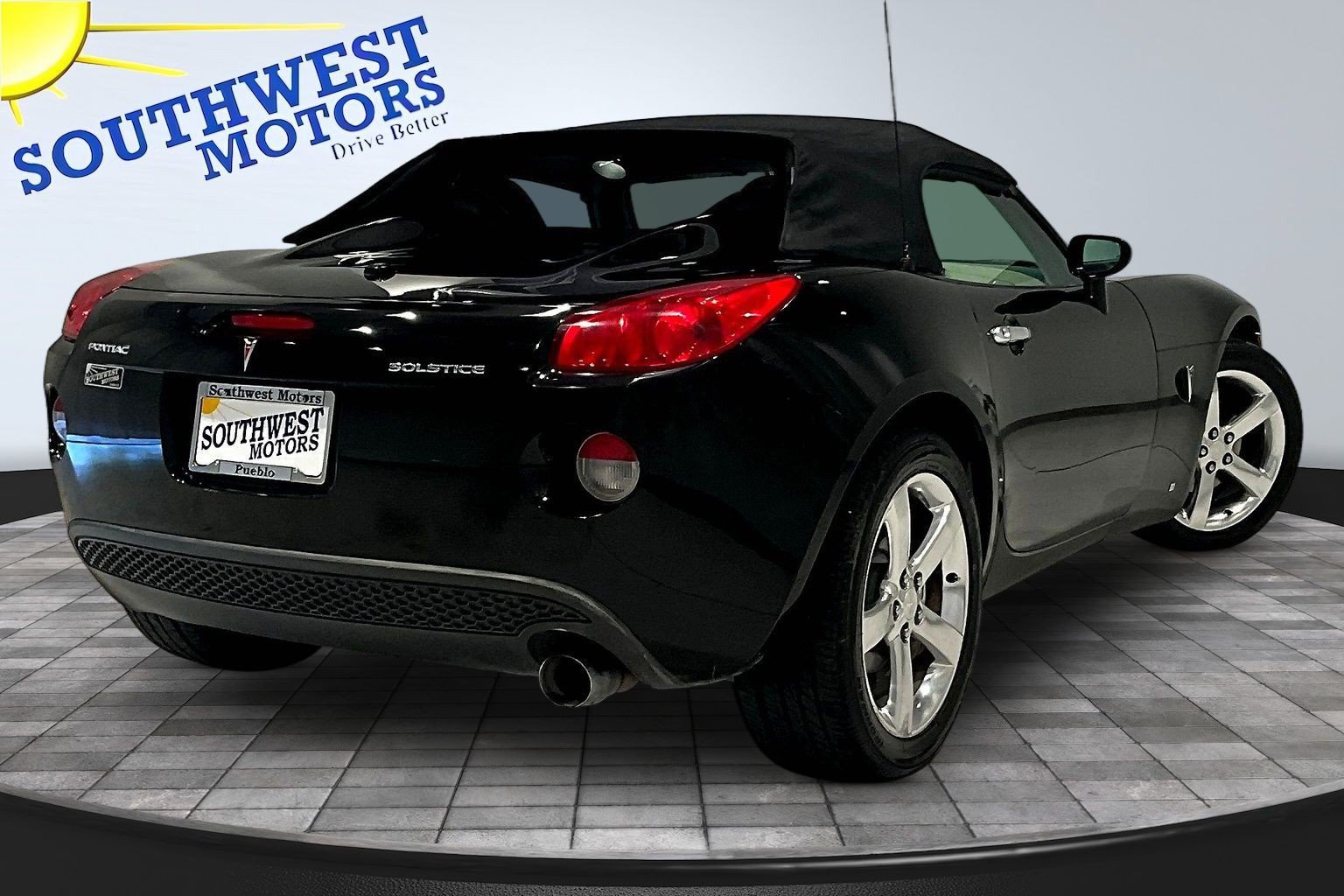 Used 2007 Pontiac Solstice Convertible w/ Premium Package RWD image 7