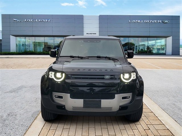 Certified 2023 Land Rover Defender 130 SE image 2