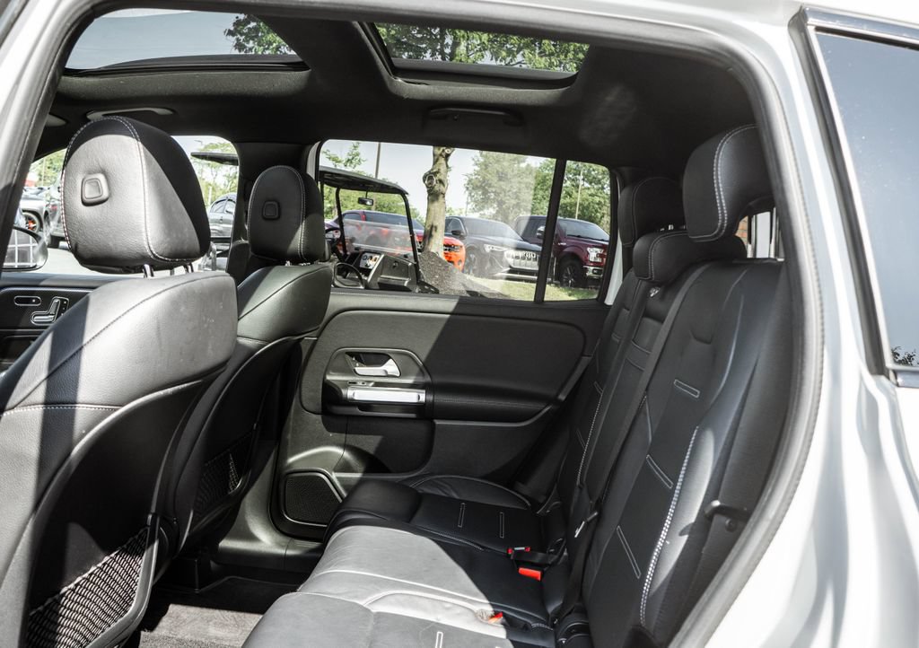 Used 2021 Mercedes-Benz GLB 250 4MATIC image 22