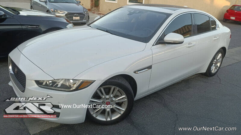 Used 2017 Jaguar XE Premium RWD image 21