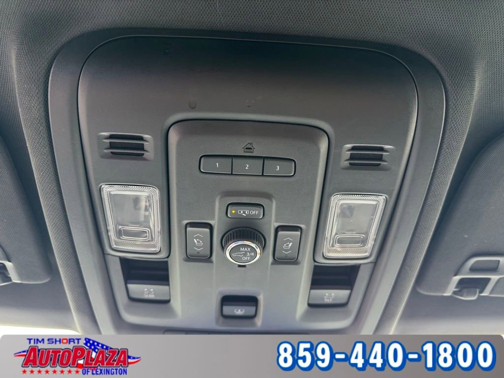 Used 2021 GMC Yukon SLT w/ SLT Luxury Plus Package image 31