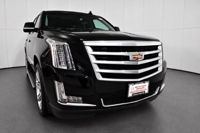 Used 2017 Cadillac Escalade Premium Luxury AWD/4WD image 3