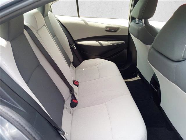 Used 2022 Toyota Corolla LE FWD image 16
