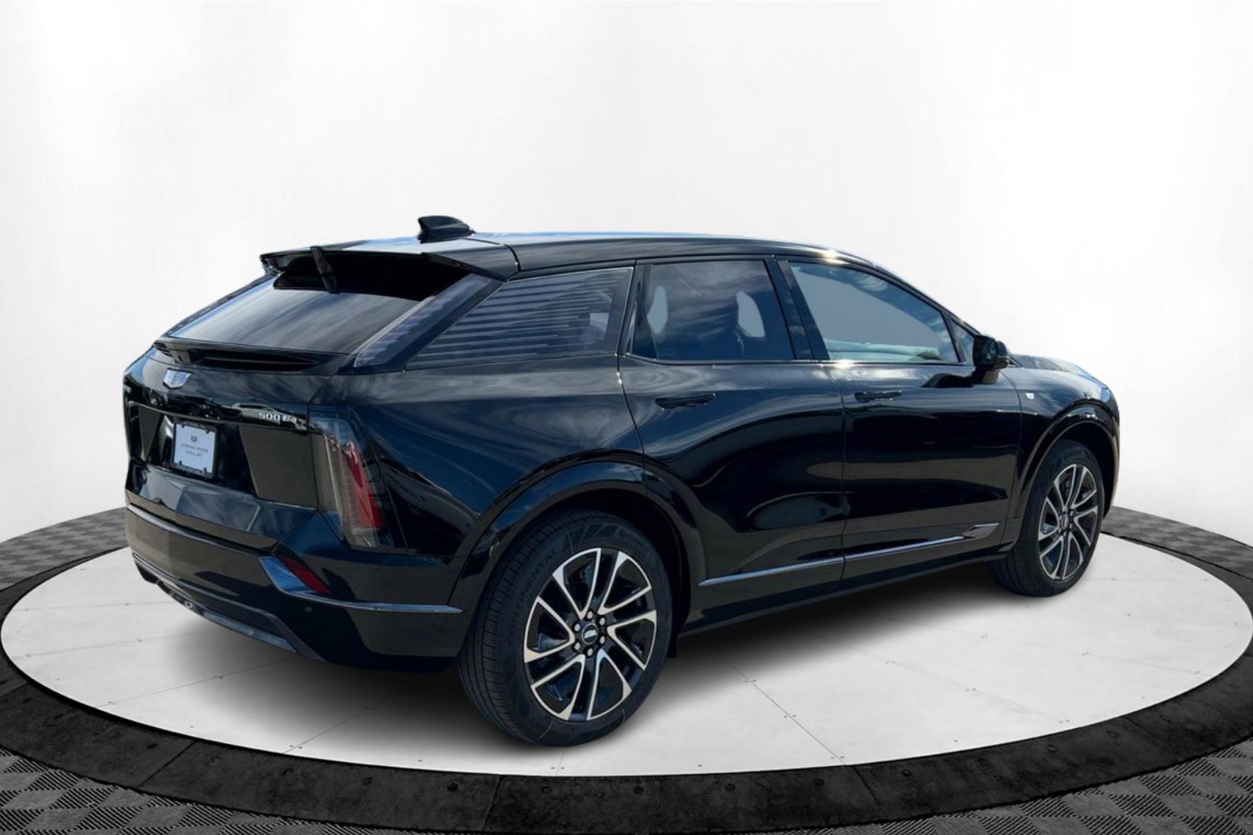 New 2026 Cadillac Optiq Sport 2 w/ LPO, Floor Liner Package AWD/4WD image 6