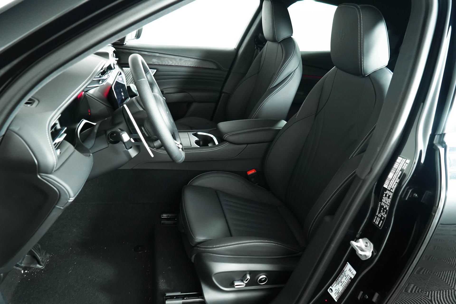 Used 2025 Maserati Grecale GT AWD/4WD image 21