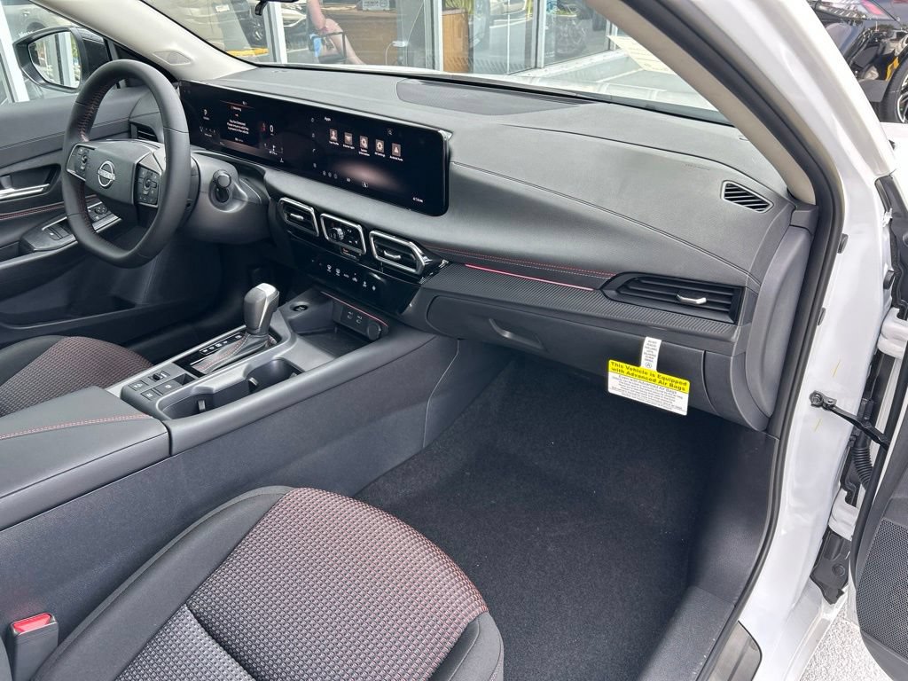 New 2026 Nissan Sentra SR w/ Floor Mat Package FWD image 40