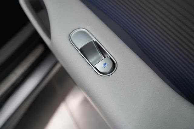 Used 2024 Hyundai Ioniq 6 Limited image 73