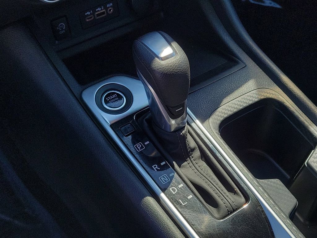 Used 2025 Nissan Sentra SV image 24