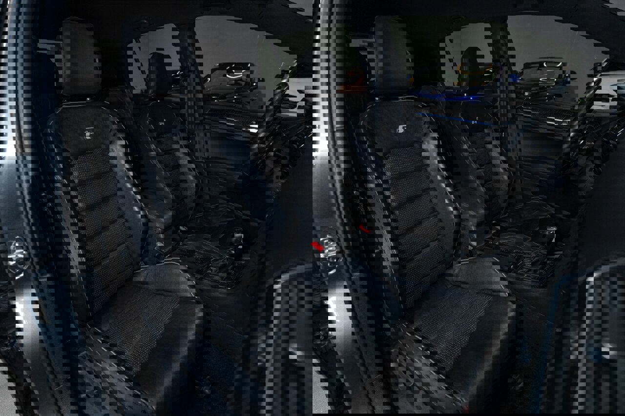 Used 2019 Volkswagen Golf R 4-Door image 37