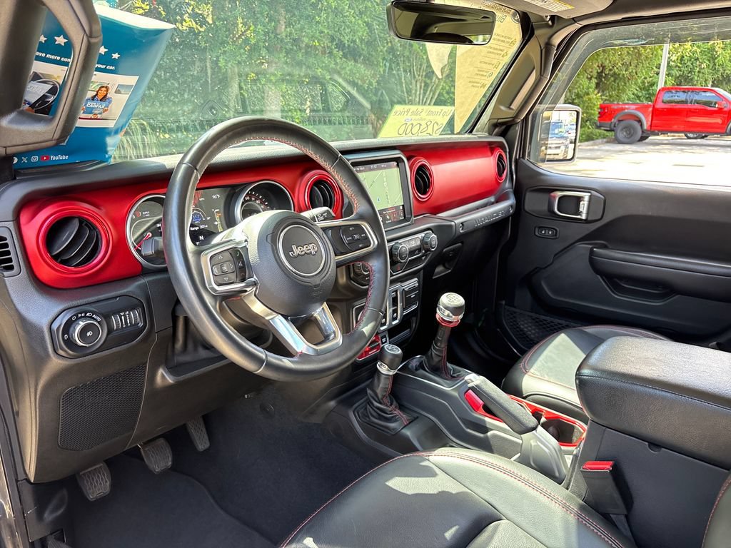 Used 2018 Jeep Wrangler Rubicon AWD/4WD image 6