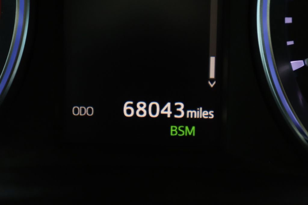 Used 2019 Toyota Highlander XLE FWD image 14