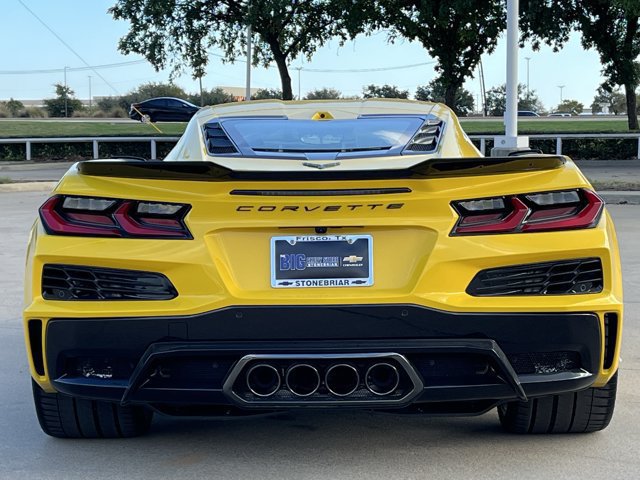 New 2027 Chevrolet Corvette Z06 w/ Stealth Interior Trim Package RWD image 5