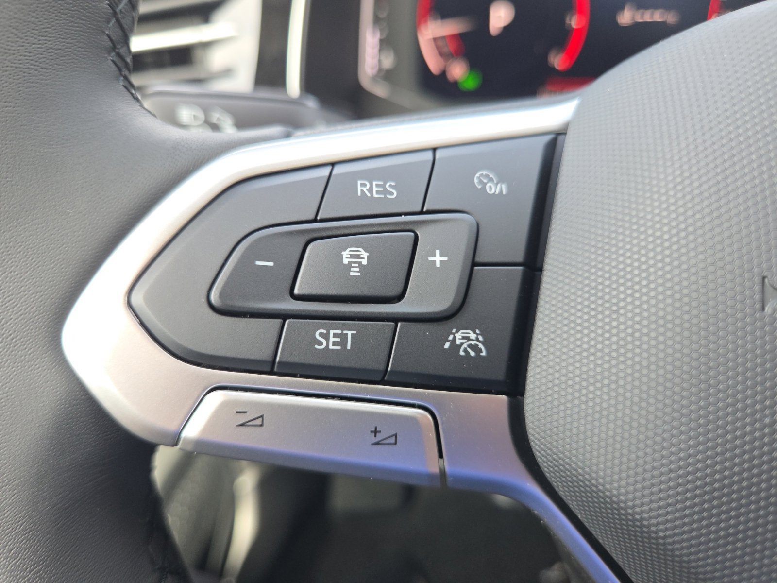 New 2027 Volkswagen Jetta SEL FWD image 25