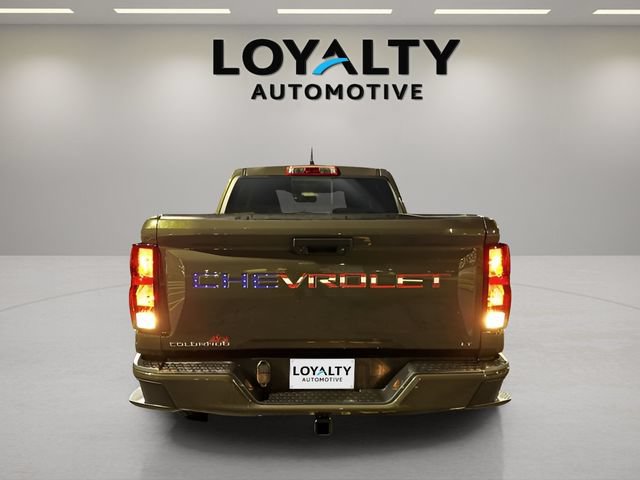 Used 2024 Chevrolet Colorado LT w/ LT Convenience Package II AWD/4WD image 4
