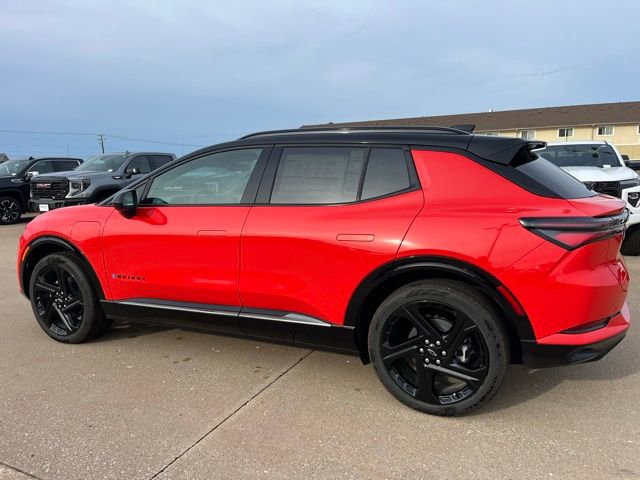 New 2026 Chevrolet Equinox EV RS AWD/4WD image 7