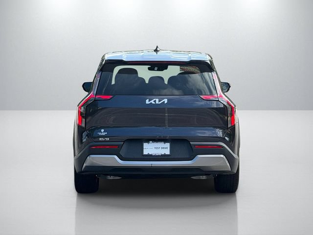 Certified 2026 Kia EV9 Light RWD image 6