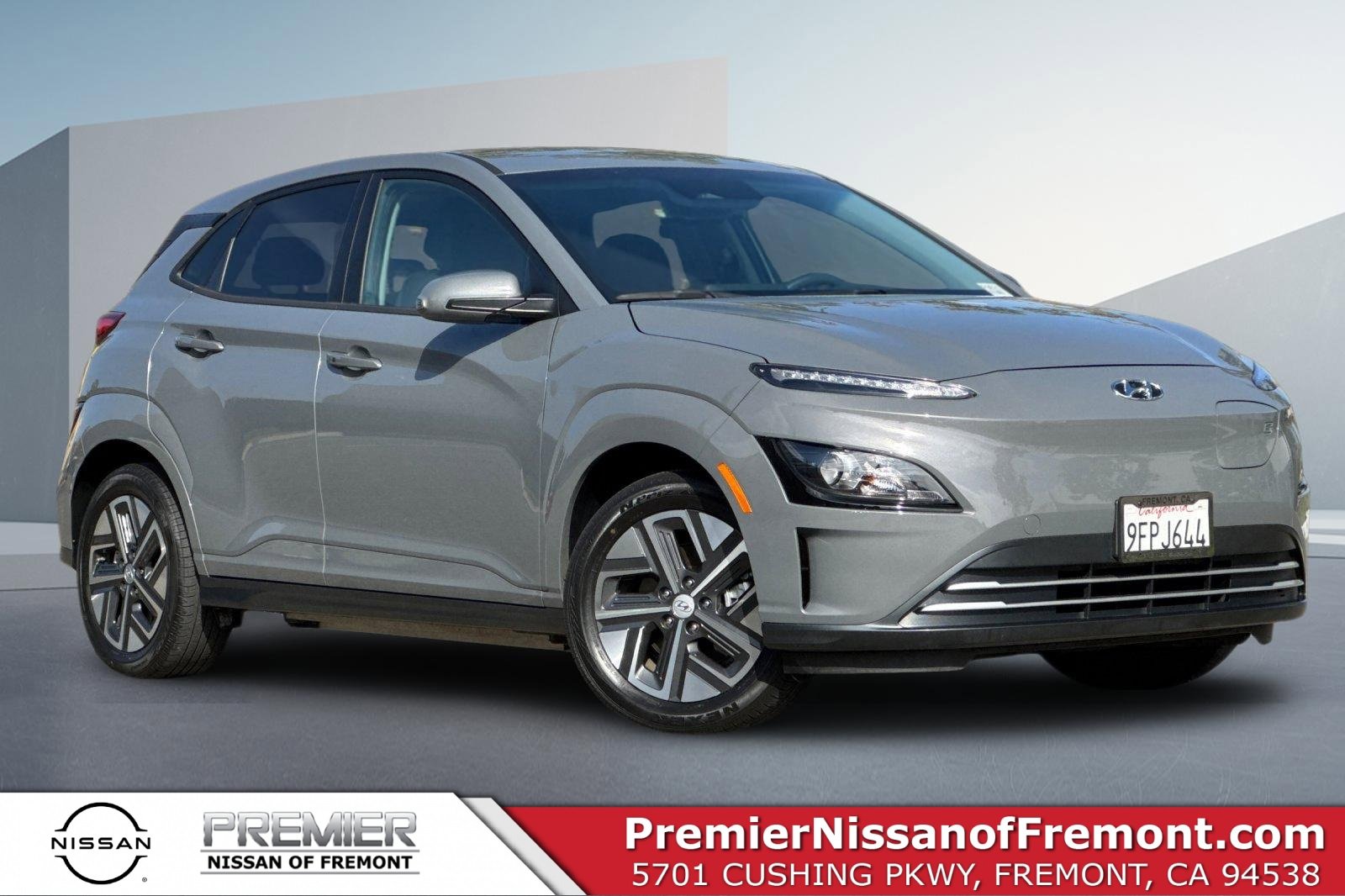Used 2023 Hyundai Kona SE w/ Cargo Package image 1