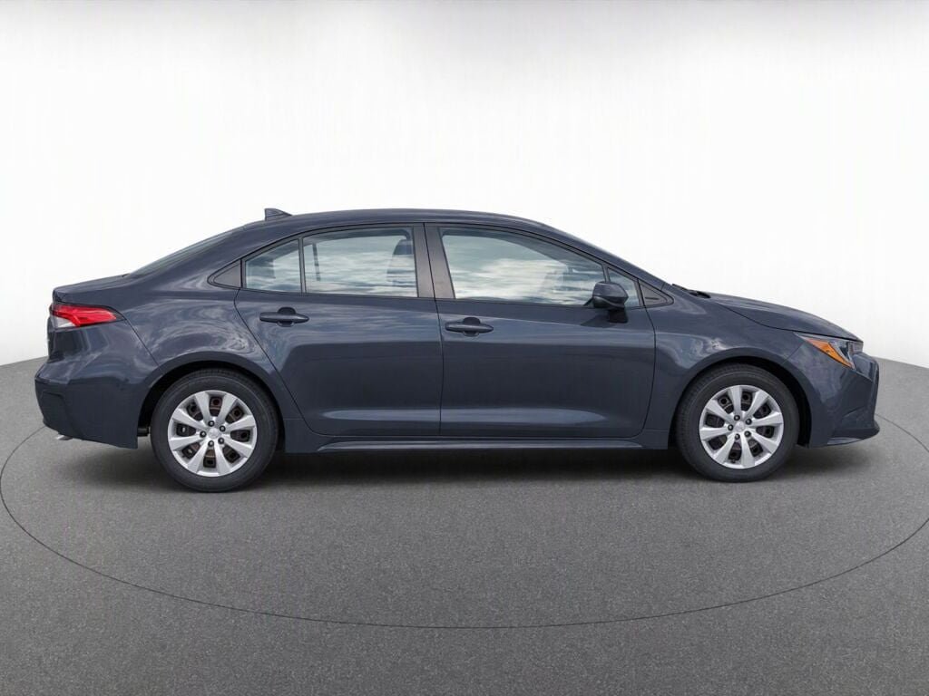 Used 2025 Toyota Corolla LE FWD image 8