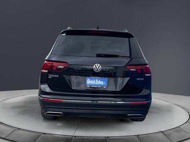 Used 2021 Volkswagen Tiguan SE w/ Panoramic Sunroof Package AWD/4WD image 4