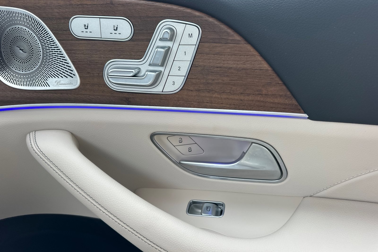 Certified 2025 Mercedes-Benz GLS 450 4MATIC image 21