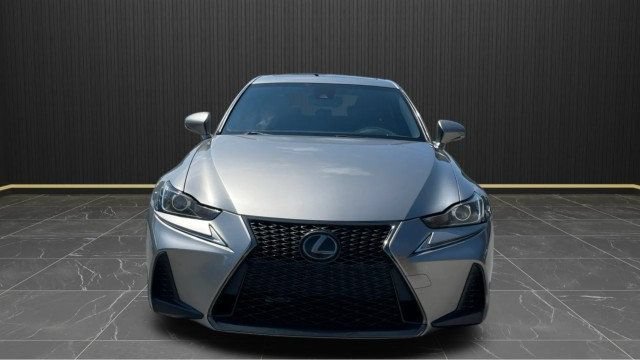 Used 2018 Lexus IS 300 F Sport w/ F Sport Package RWD image 8