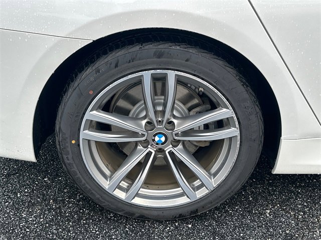 Used 2019 BMW 750i xDrive w/ Executive Package image 17