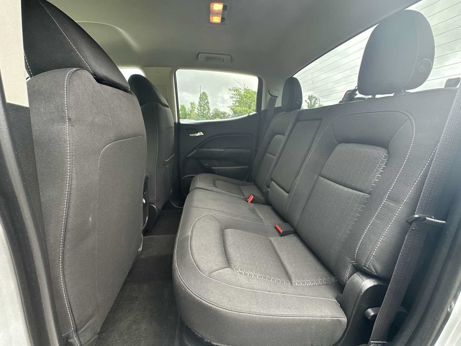 Used 2015 GMC Canyon SLE w/ SLE Convenience Package RWD image 28