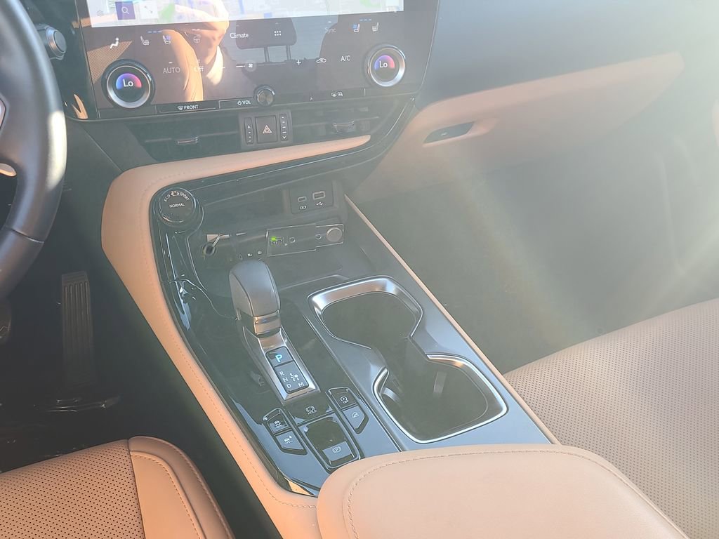 Used 2024 Lexus NX 350 AWD image 18