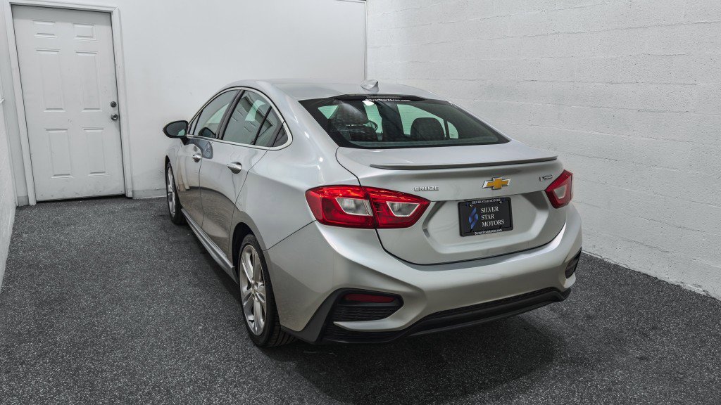 Used 2016 Chevrolet Cruze Premier w/ RS Package FWD image 6