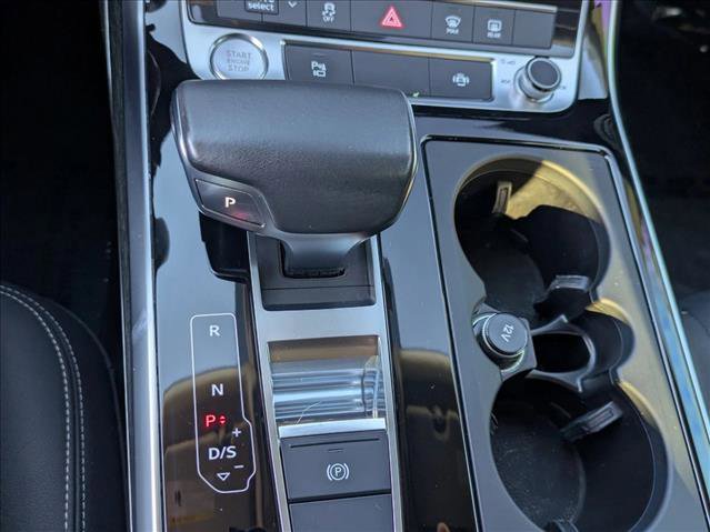 Used 2019 Audi Q8 Premium Plus w/ Premium Plus AWD/4WD image 12