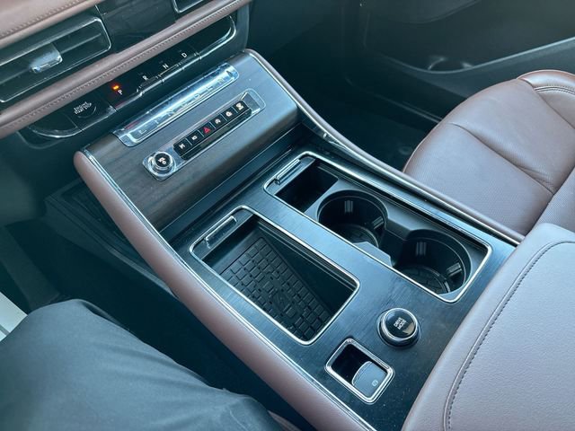 Used 2025 Lincoln Aviator Reserve image 29