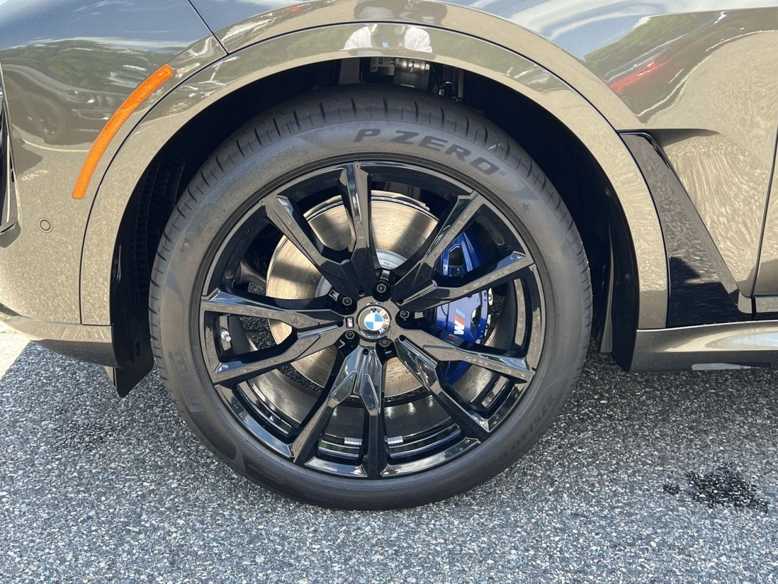 New 2027 BMW X7 xDrive40i w/ M Sport Package AWD/4WD image 9