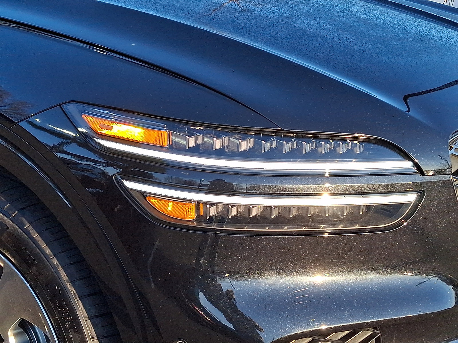 Certified 2026 Genesis GV70 2.5T Advanced AWD/4WD image 9