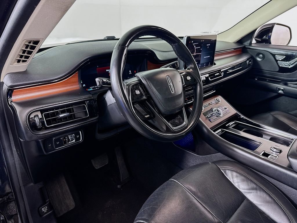 Used 2022 Lincoln Aviator Reserve AWD/4WD image 9
