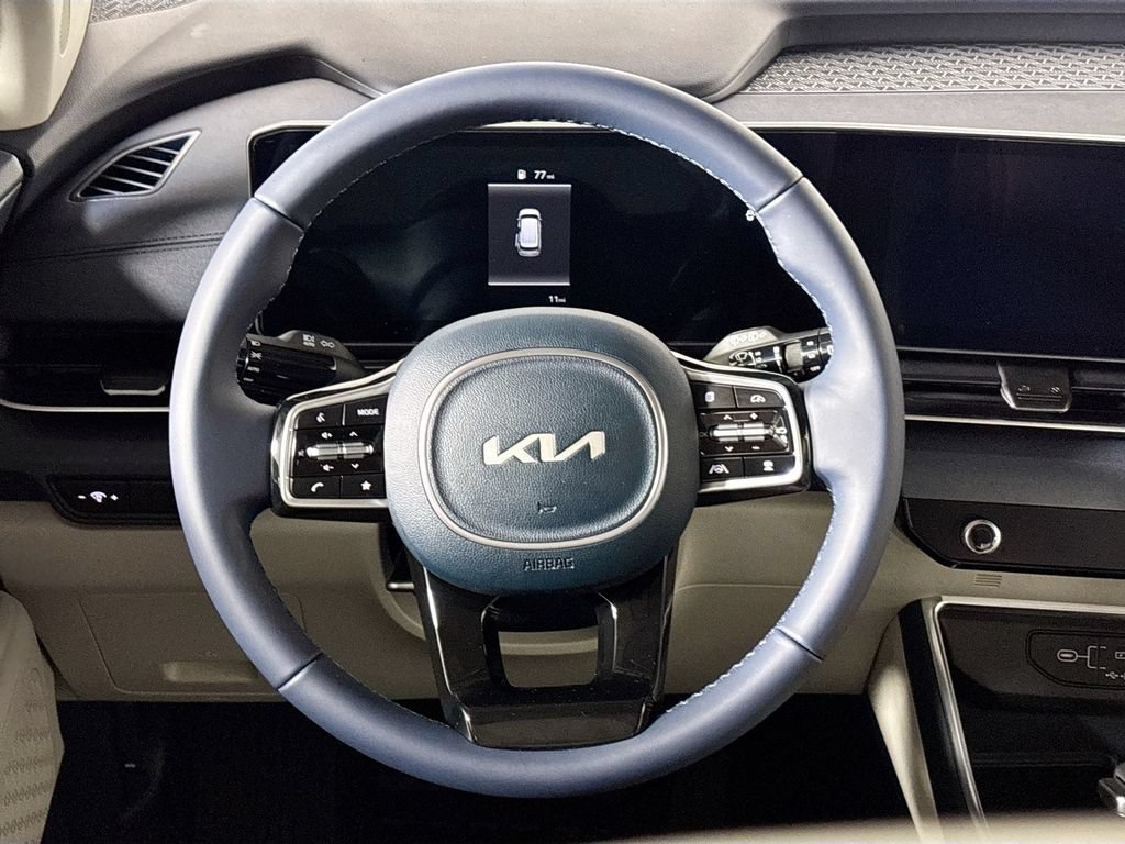 New 2026 Kia Carnival EX FWD image 13