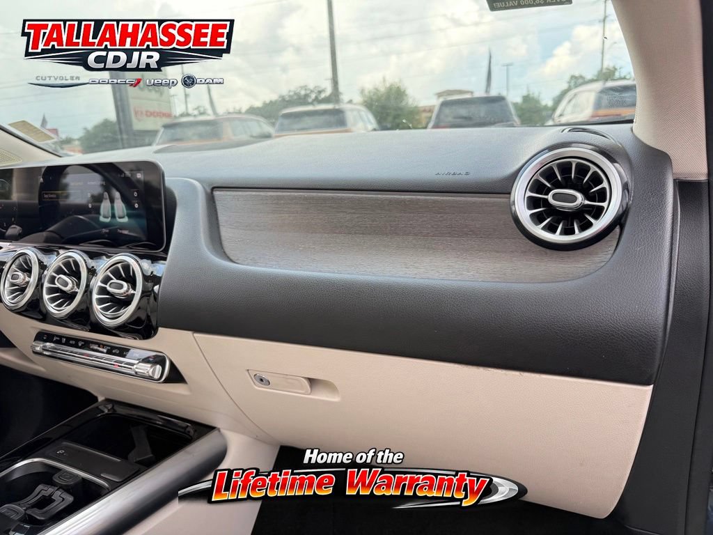 Used 2021 Mercedes-Benz GLA 250 w/ Premium Package image 37