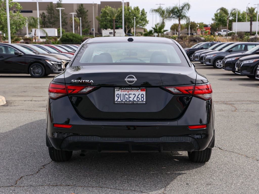 Used 2025 Nissan Sentra SV image 5