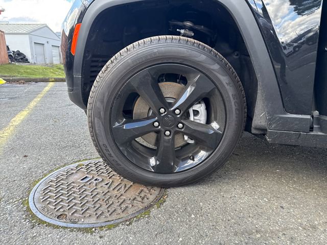 New 2025 Jeep Grand Cherokee L Limited w/ Black Appearance Package image 29
