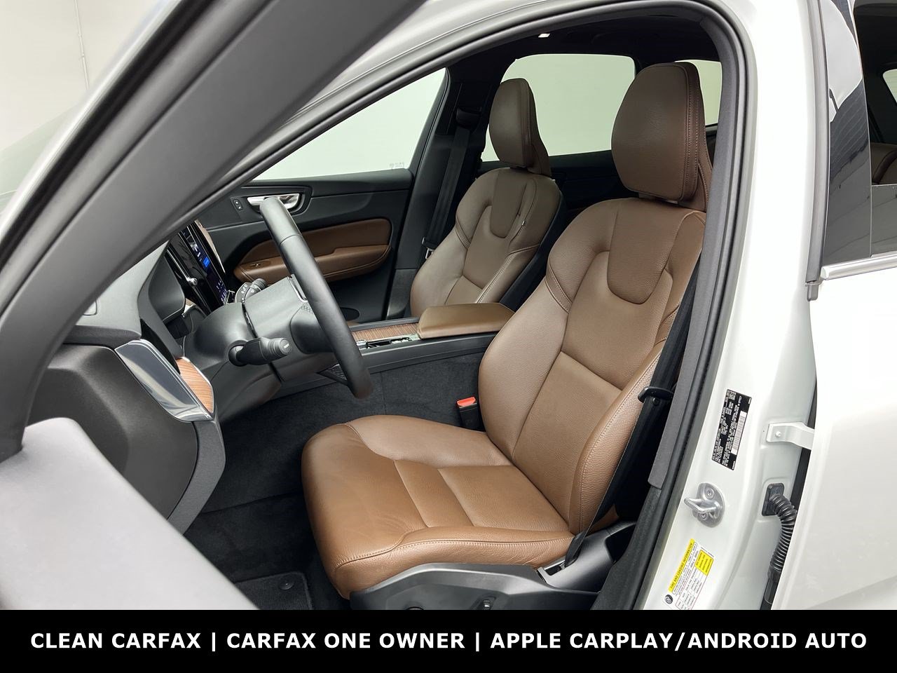 Used 2023 Volvo XC60 B5 Plus AWD/4WD image 10